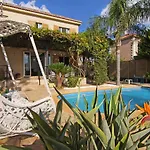 Polina Villa Ajía Nápa